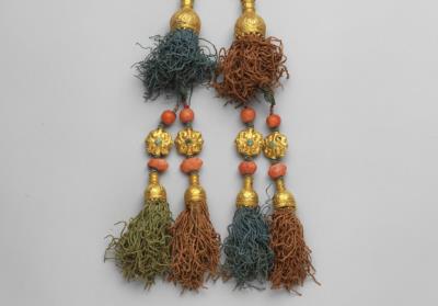 图片[3]-Pair of colored thread tassel ornaments with gold and gem beads, Qing dynasty, 18th century-China Archive